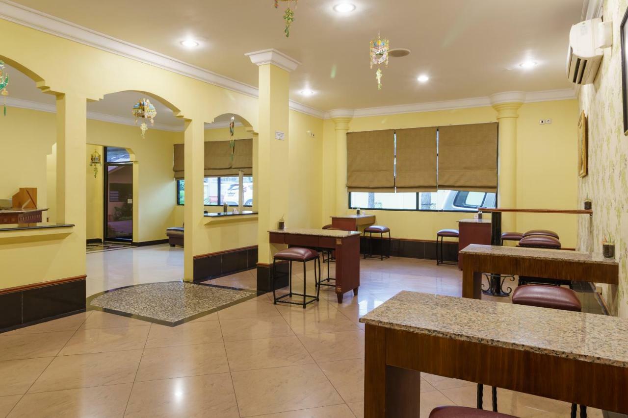 Reddoorz Plus Near Ancol Jakarta Extérieur photo